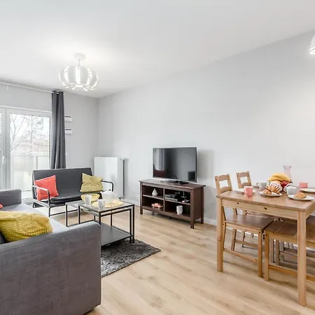Apartment Chill Marywilska Warsaw
