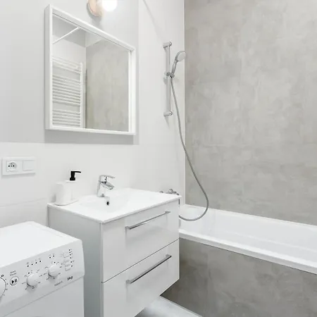 Chill Marywilska * Varsavia